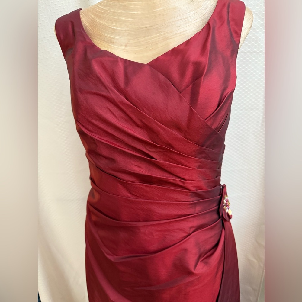 🔴 Alexia Designs satin rust prom or bridesmaid gown Size 8 - Picture 3 of 9